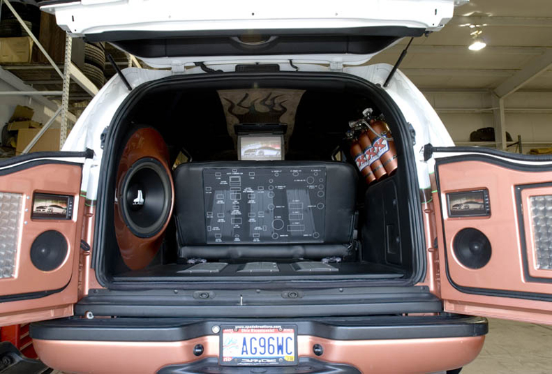 Custom audio installation at Spade Kreations in Cincinnati